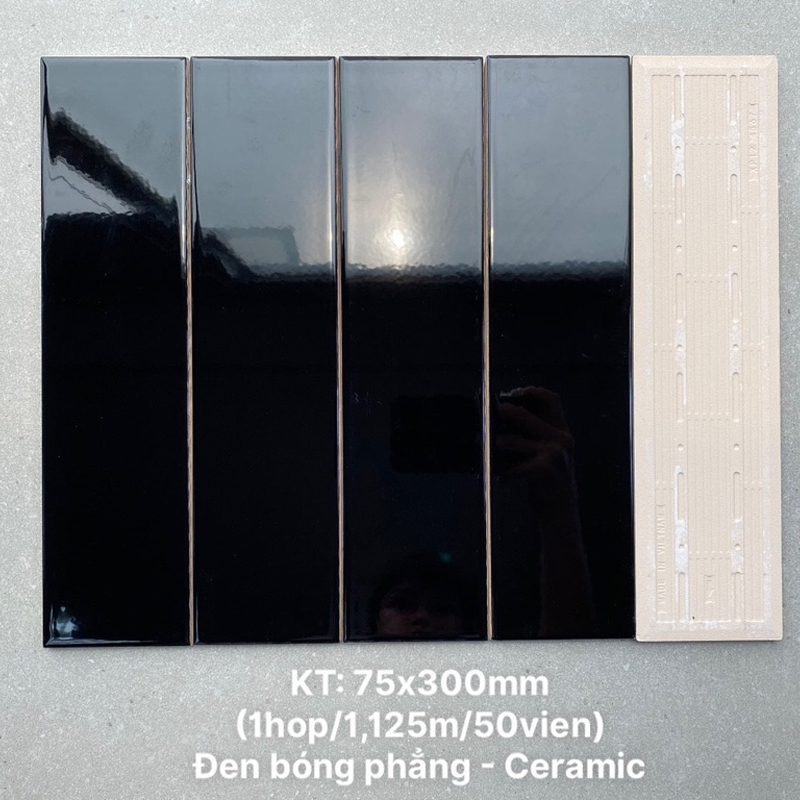 Gạch thẻ cao cấp đen bóng phẳng KT 75x300mm PSTA75307