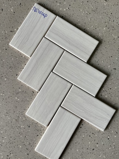 [NI0306P] Gạch thẻ Việt Nam, Xám vân tia bóng phẳng, KT 75x150 mm, NI0306P, Loại 1 (1 hộp/ 136 viên/ 1.53m2)